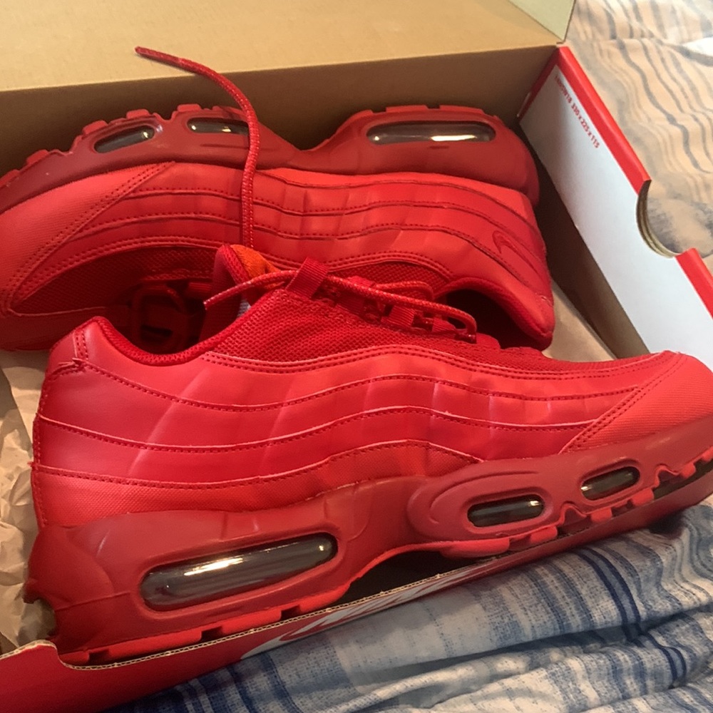 air max 95 triple red